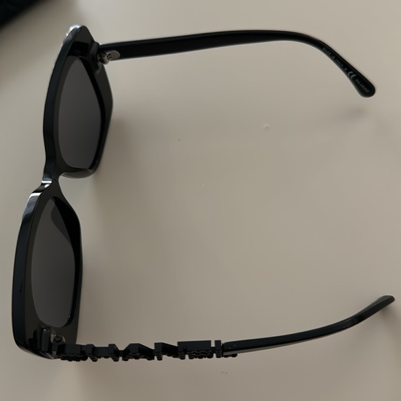 CHANEL sunglasses - Picture 3 of 8